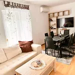 In 45036 شقة دْغاماي
