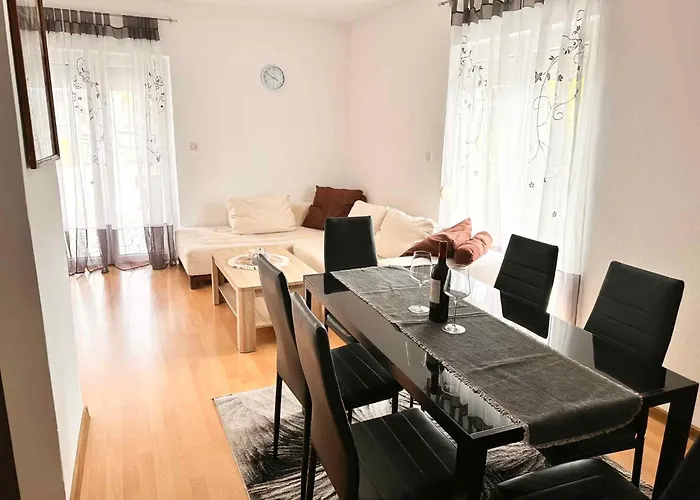 In Dramalj 45036 דירה